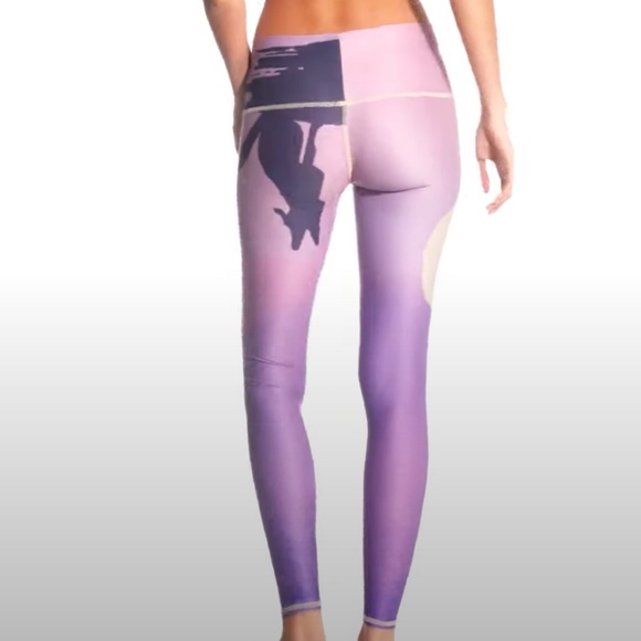 EUC Teeki Coyote Moon Dawn  Hotpant Legging Large - Picture 5 of 15